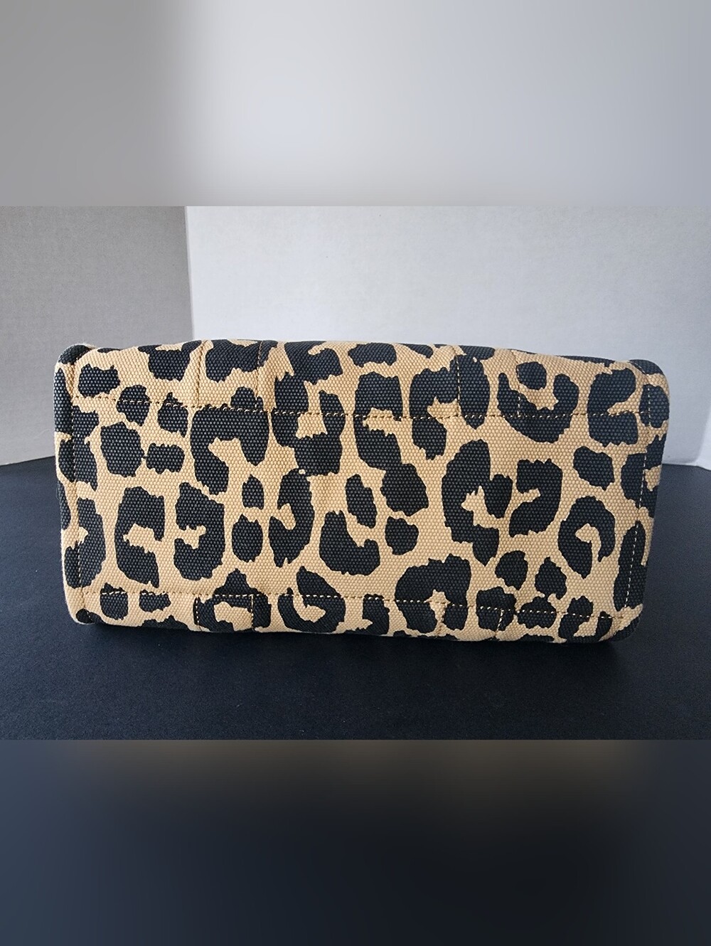 ✨️NWT✨️ Coach Limited Edition Leopard Cargo Zip Top Tote 26, 2024 - Picture 7 of 10